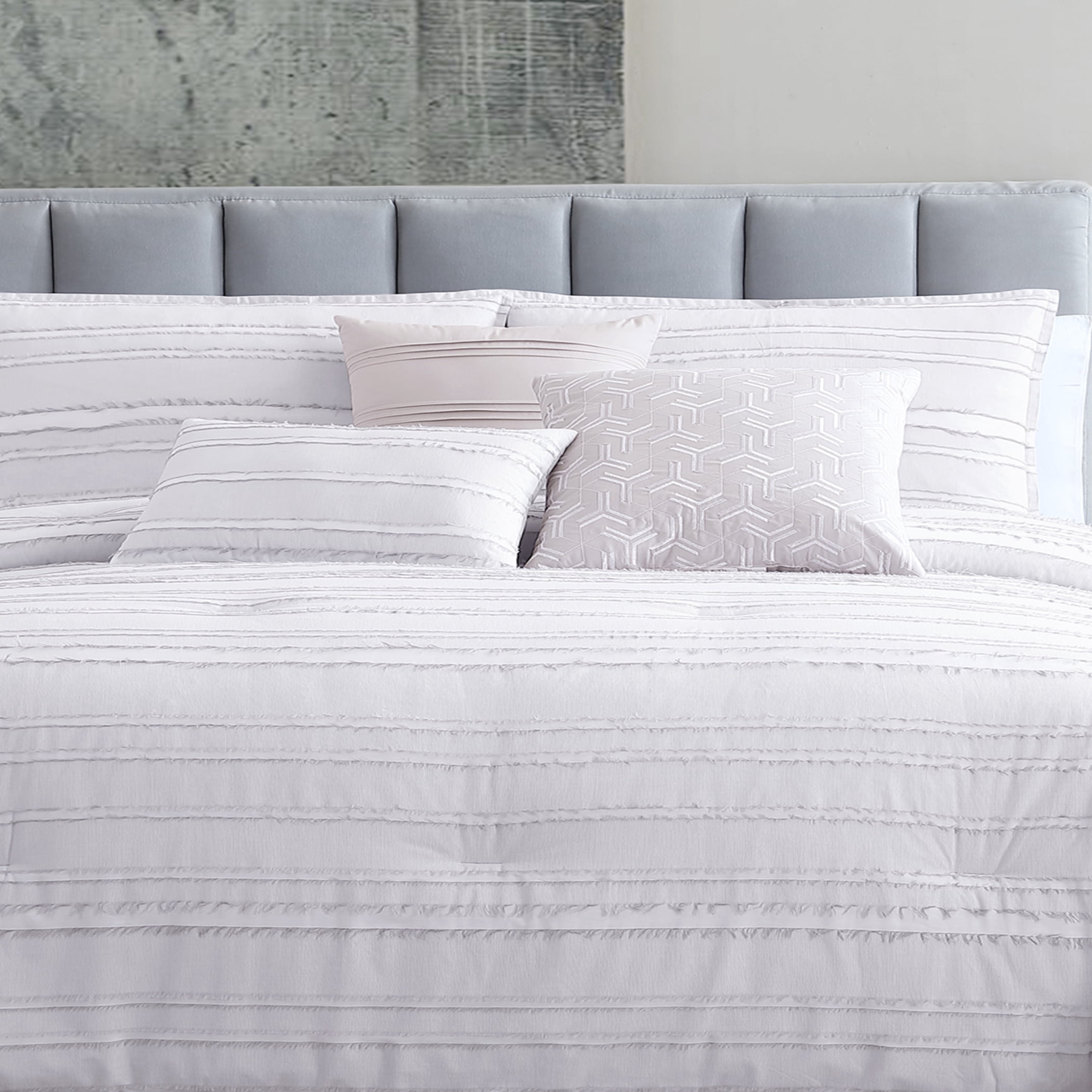 Riverbrook Home 6 pc Comforter Set, Queen, White/Gray, Boston, Clipped Jacquard, Polyfil