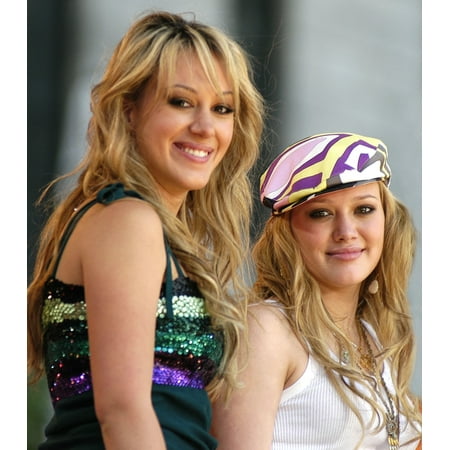 Hilary Duff Performs Live On Good Morning America Summer Concert Series In Bryant Park On July 16 2004 In New York City 