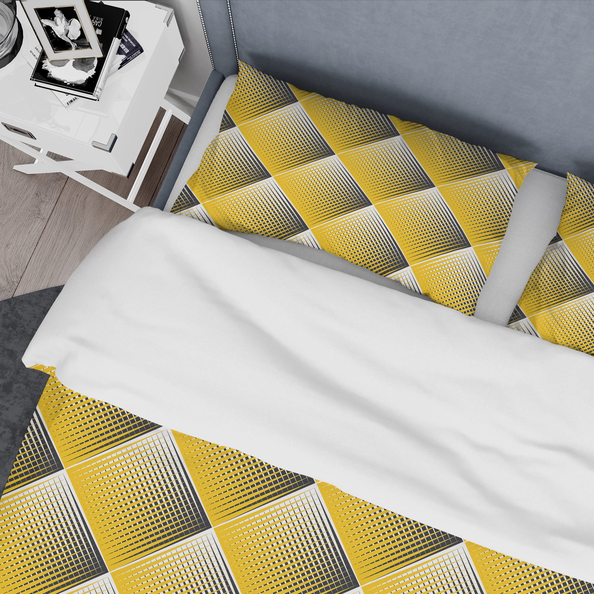 Designart 'Rhombus Retro Geometric ' Mid-Century Modern Duvet Cover Set