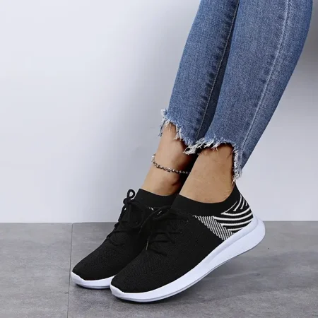 

Outdoor Soft Sole Flying Woven Sneakers Breathable Lace-Up Running Shoes Women‘s Footwear