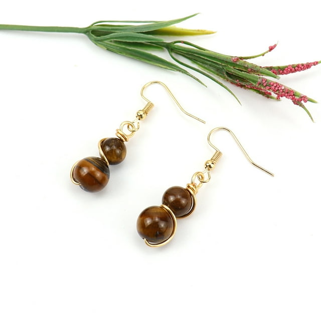Nvzi Pendientes personalizados, cuentas redondas de piedra de cristal hechas a mano, pendientes envueltos en alambre de cobre dorado, pendientes de temperamento de estilo largo con cuentas (marrón)