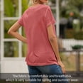 thumbnail image 4 of Camiseta con cuello en V Blusa de verano Color sólido Manga corta Mujer suelta Top, S, Rojo Noticed AP001219-05, 4 of 7