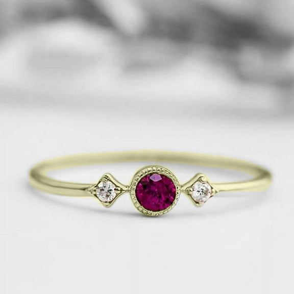 Carillon January Birthstone Red Garnet Ring, Gemstone Promise 0.1 ct 925 Sterling Silver Yellow Gold Plated Ring for Women, Ring Size : 4