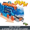 thumbnail image 4 of Pista para autos de juguete Hot Wheels City | Transporte de T-Rex definitivo | El transportador se transforma en un dinosaurio imponente con pista de carreras | de la serie de Netflix "Let's Race", 4 of 5