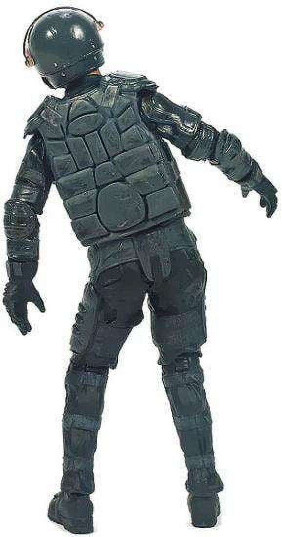 マクファーレントイズ　walkind dead ライオットギア・ゾンビ Amazon.com: McFarlane Toys The Walking Dead TV Series 4 Riot