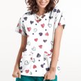 thumbnail image 1 of TIMIFIS Haut de Sarrau Blanc Femmes Imprimé Femmes T-Shirts à Manches Courtes Uniforme de Travail Saint-Valentin Blouse à Poche Imprimée avec Poches - Imprimé Blanc, 1 of 5