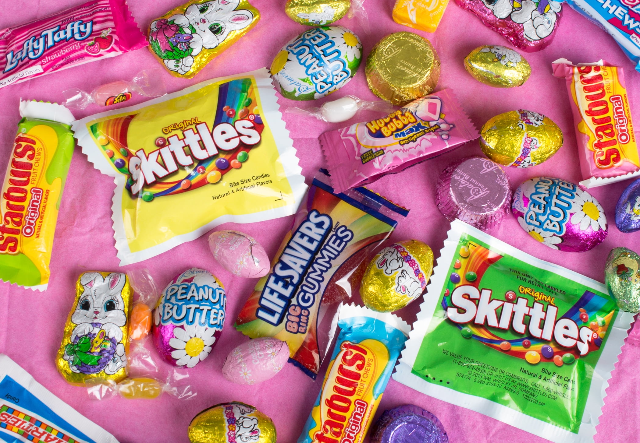 Bulk Hunt Solid Plastic Easter Eggs, Filled With Candy Chocolate 25