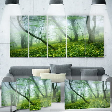 Leaf Design Wall Grille - DESIGN ART Designart 'Mysterious Forest Green Leaves' Landscape Photo Metal Wall Art