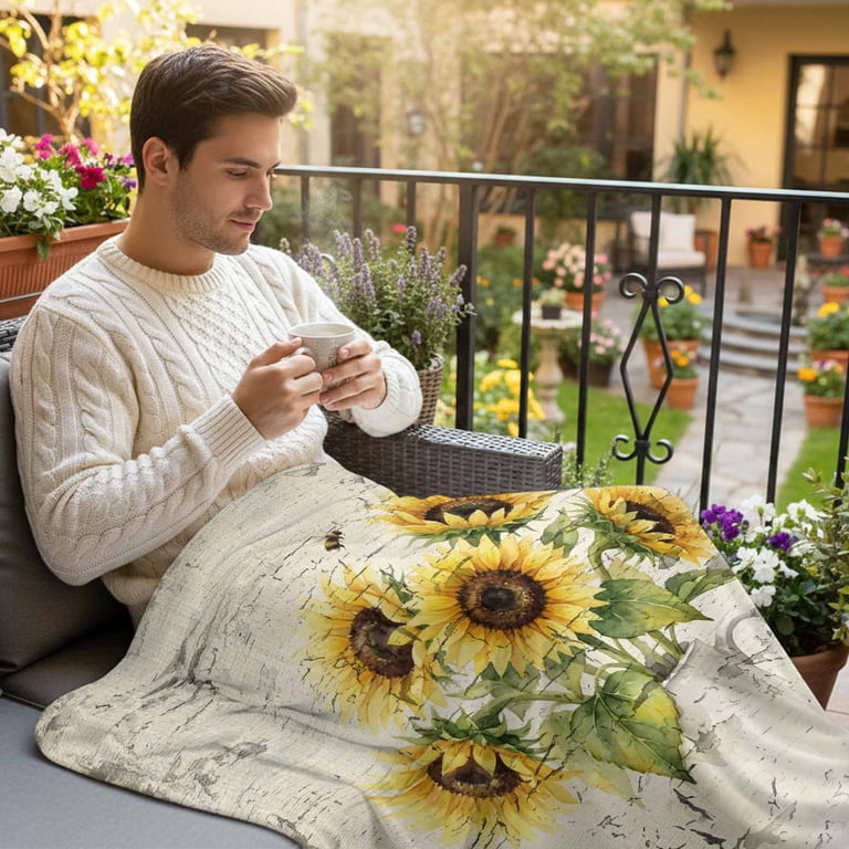 Yellow Floral Fleece Throw Blanket Lightweight Retro Sunflower