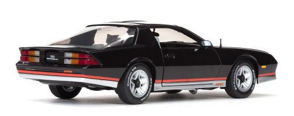 ◎1/18☆サンスター 1982CHEVROLET CAMAROCALIFORNIA HIGHWAY