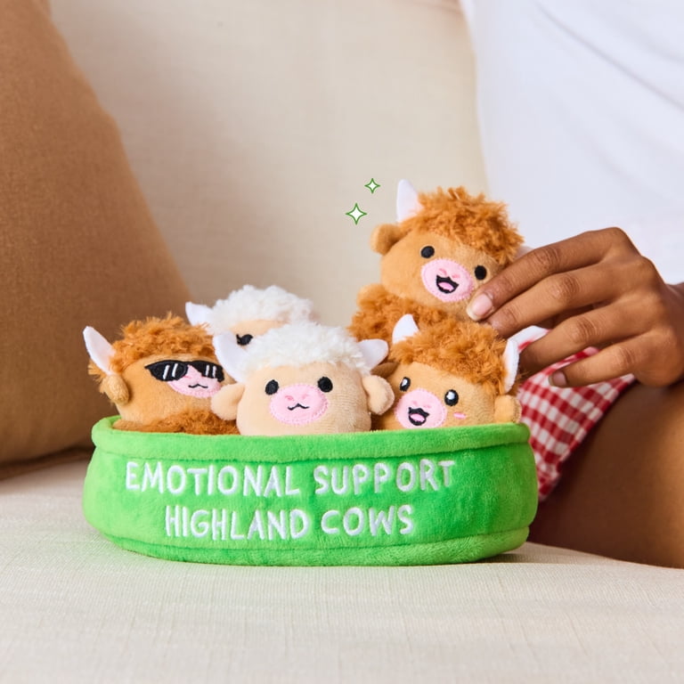 Highland Cow Plush Toy Set With Carrying Basket photo 7