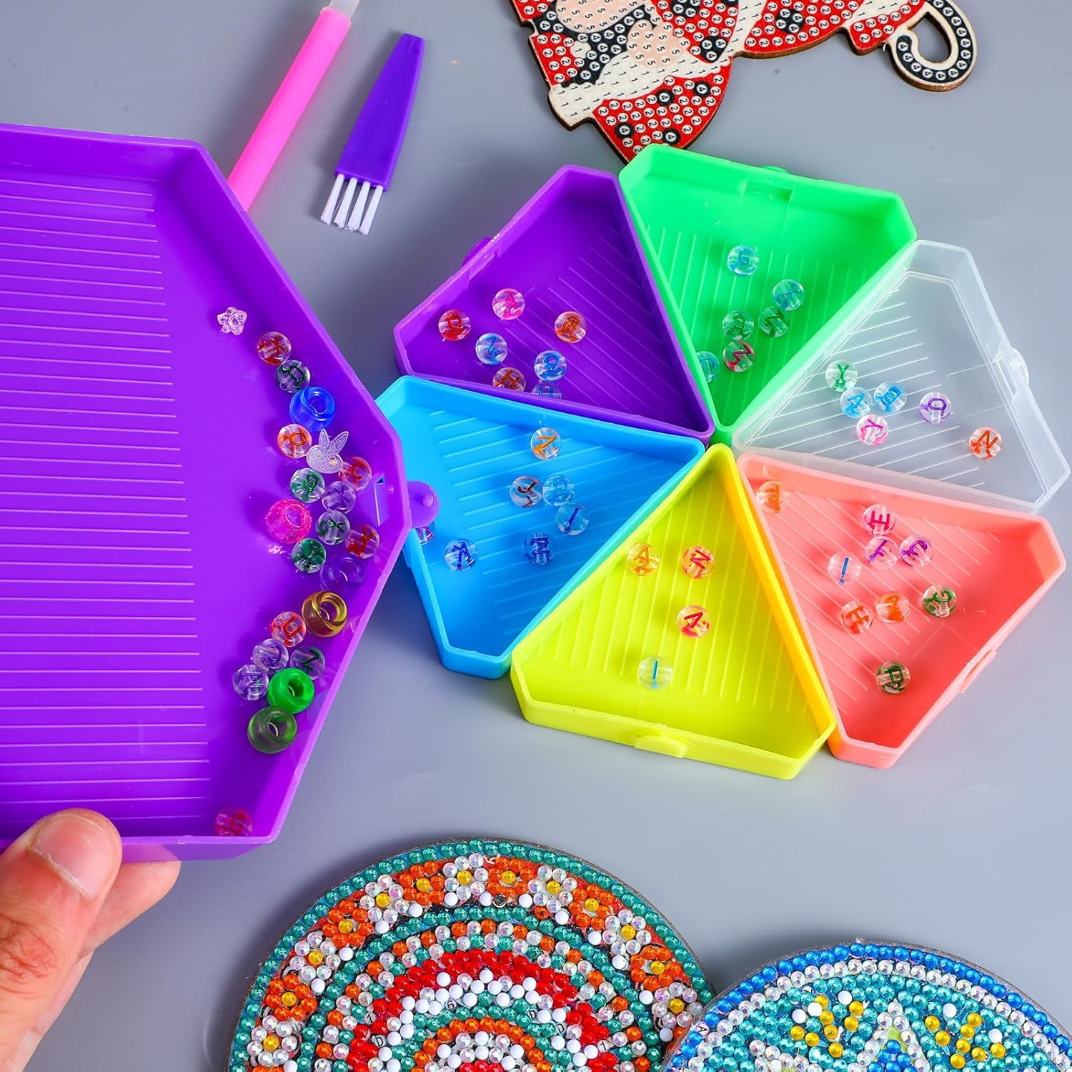 9Pcs Diamond Art Painting Trays Kit V-Shaped Corner Opening Diamond Art Trays Kits Organizer Triangles for Kids Adults DIY Diamonds Crafts with Brush and Spoon