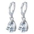 thumbnail image 4 of Boucles d'Oreilles Cercle Géométrique en Diamant de Luxe, 4 of 8
