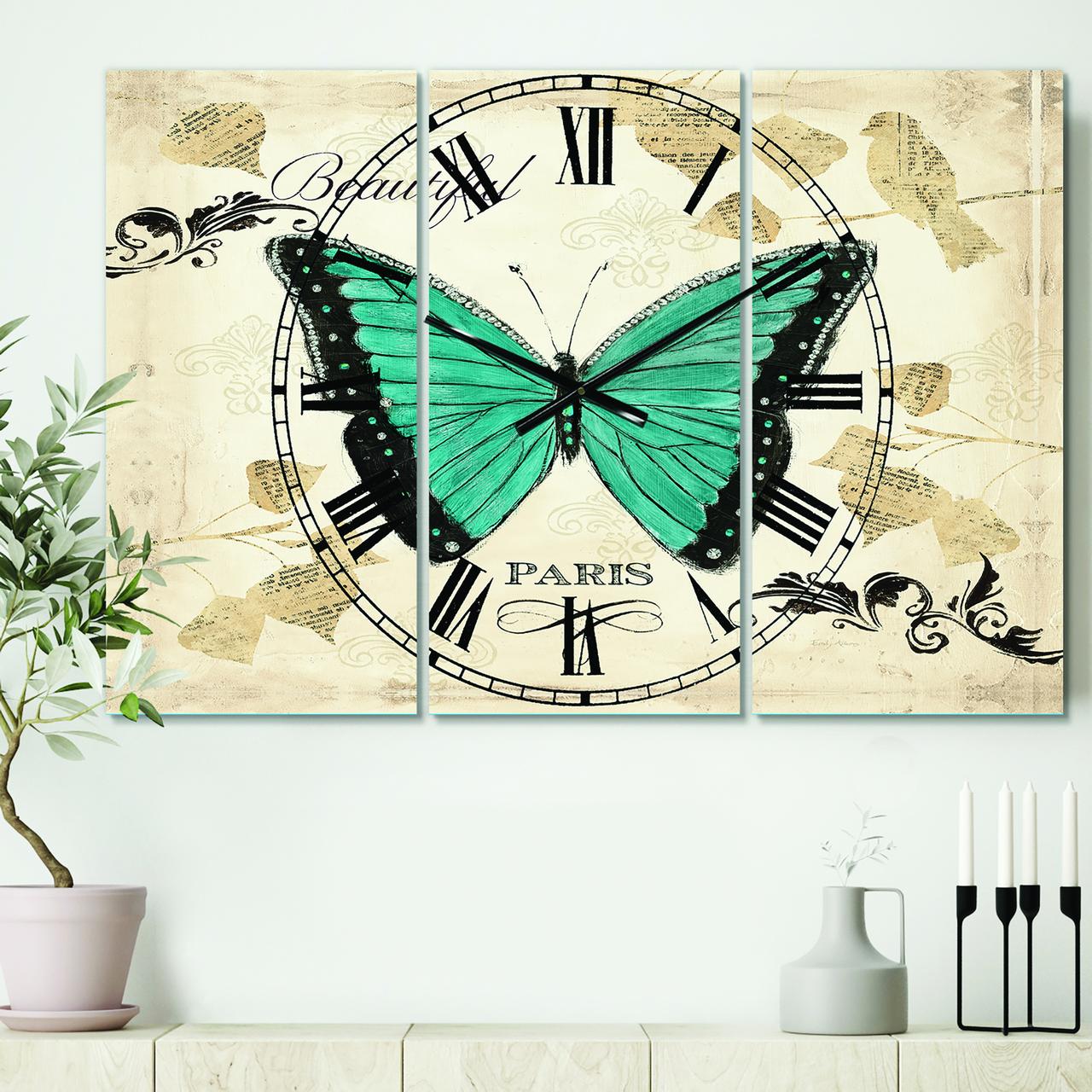 Designart 'Blue Farmhouse Butterfly' Farmhouse Wall Clock