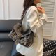 thumbnail image 3 of Bolso Bandolera para Mujer Con Correa Ajustable Piel Sintética, 3 of 9
