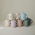 thumbnail image 2 of Vaso de Entrenamiento Mushie Flores Lila Silicona 175 ml 6M+, 2 of 8