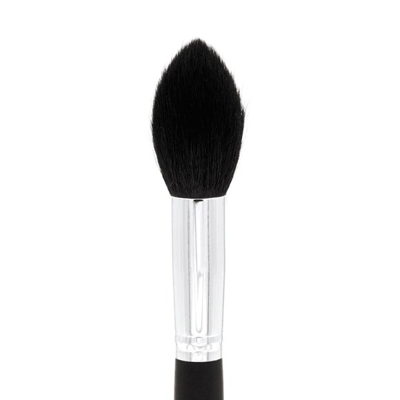 Brocha en polvo puntiaguda Crown Pro Series Contour C499