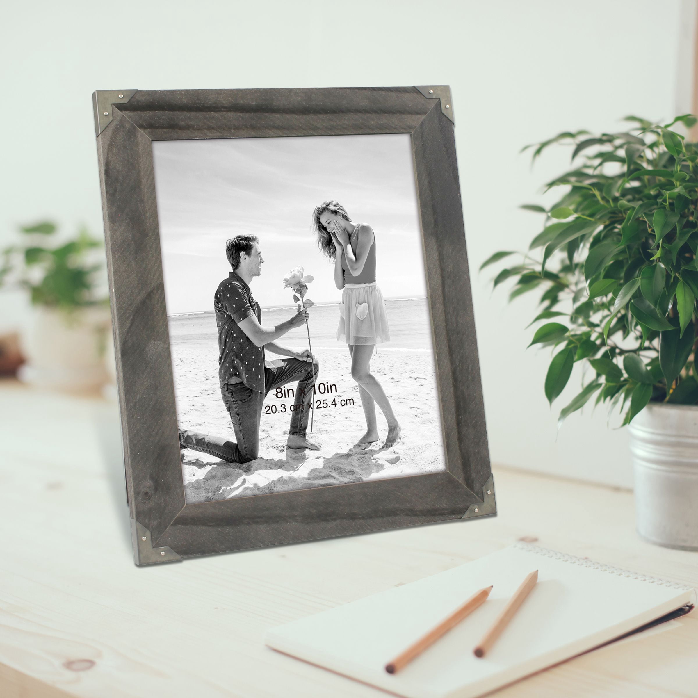 Better Homes & Gardens 8" x 10" Rectangle Wood Tabletop Single Picture Frame, Brown