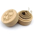 thumbnail image 1 of Caja de madera rústica para anillos de boda, grabada, redonda, para guardar anillos de compromiso y exhibir en ceremonias de propuesta., 1 of 3