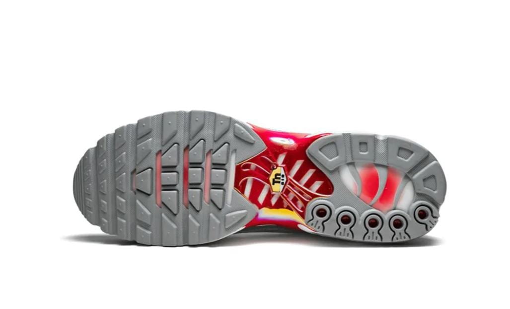 Nike Mens Air Max Plus TN SE Running Shoe (11 M US, Wolf Grey/Speed Red-White)…  