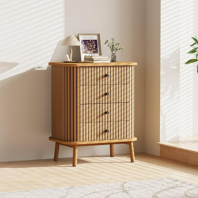 EDTara Commode Bohème en Osier à 4 Tiroirs, Commode de Chambre avec Poignées et Pieds Robustes, Buffet de Rangement pour Salon Ou Entrée