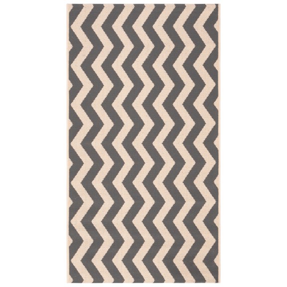 Safavieh Courtyard Ayden Chevron Indoor/Outdoor Area Rug, Gray/Beige, 2'7" x 5'