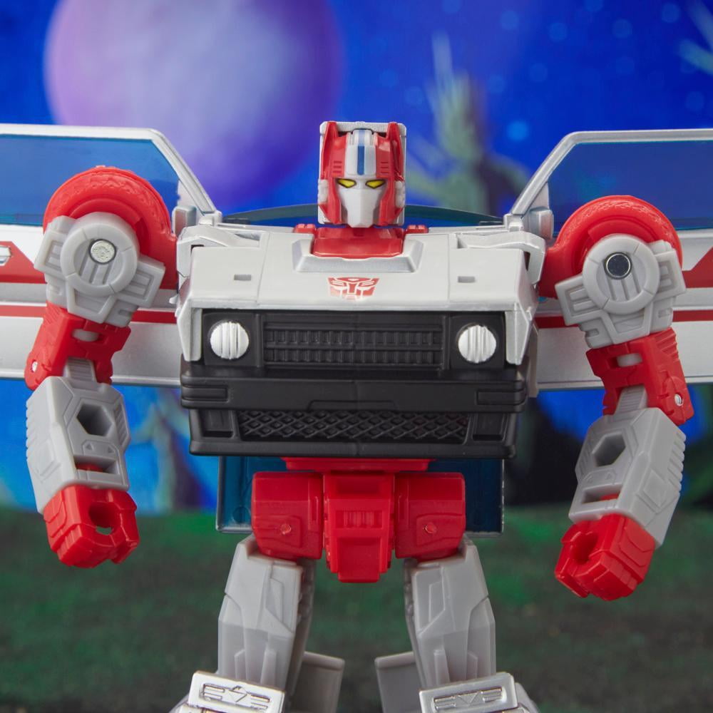 Transformers: Legacy Evolution Crosscut Kids Toy Action Figure for Boys and Girls Ages 8 9 10 11 12 and Up (5.5”)