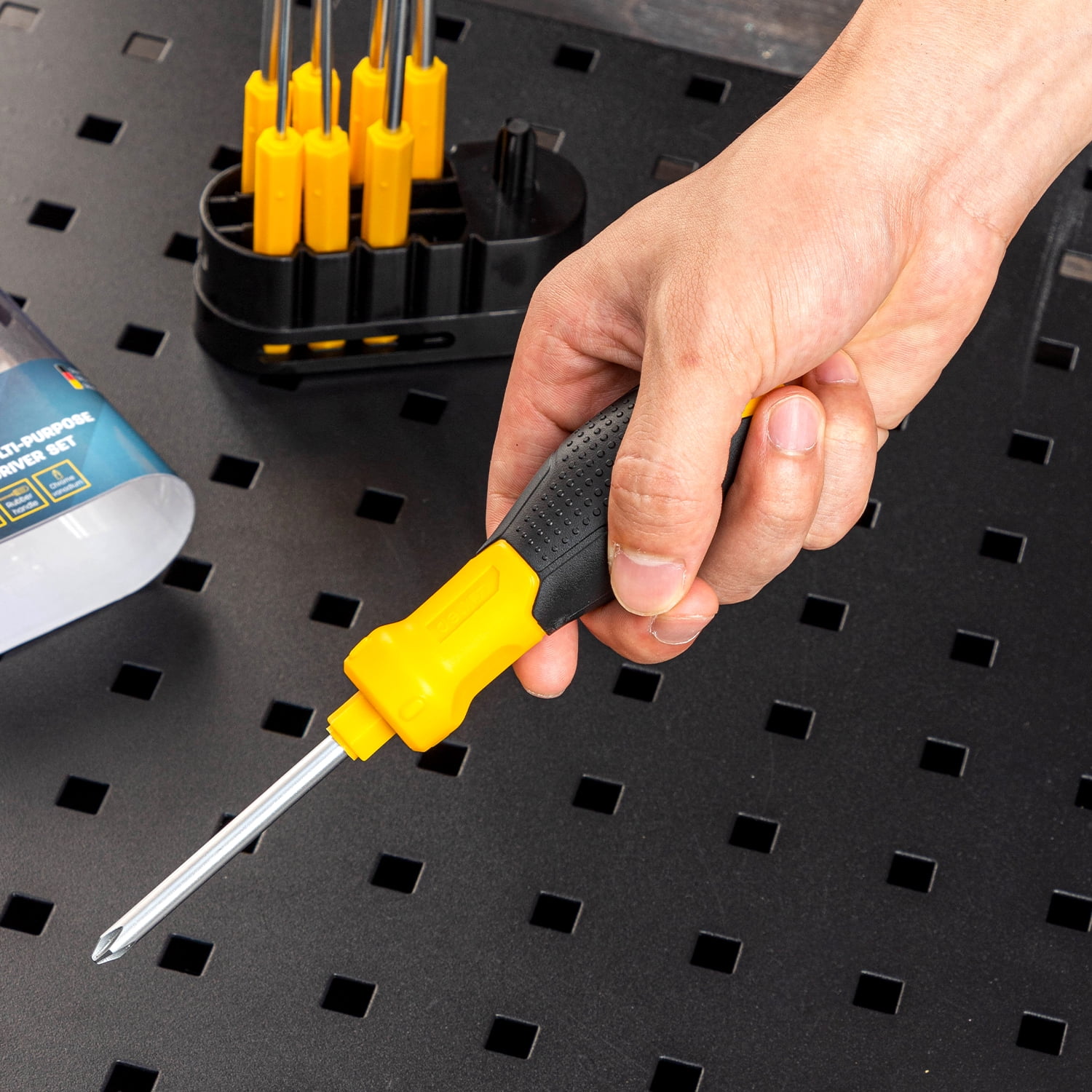 Deli Comfort Grip Magnetic Screwdriver Set, Yellow 9 Pieces