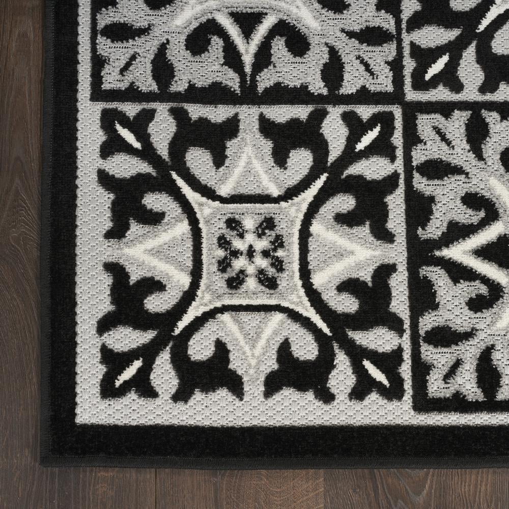 Nourison Aloha Indoor/Outdoor Black White 6' x 9' Area Rug, (6x9)