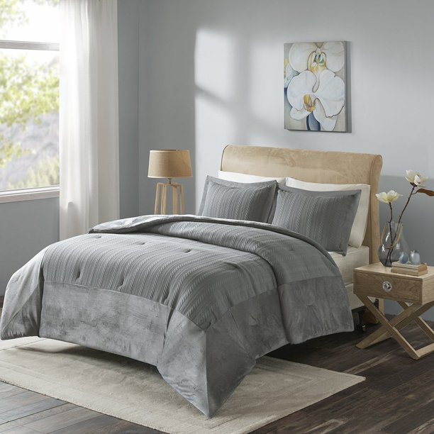 Evelyn Matelasse Comforter Mini Set Grey King/Cal King, The Madison