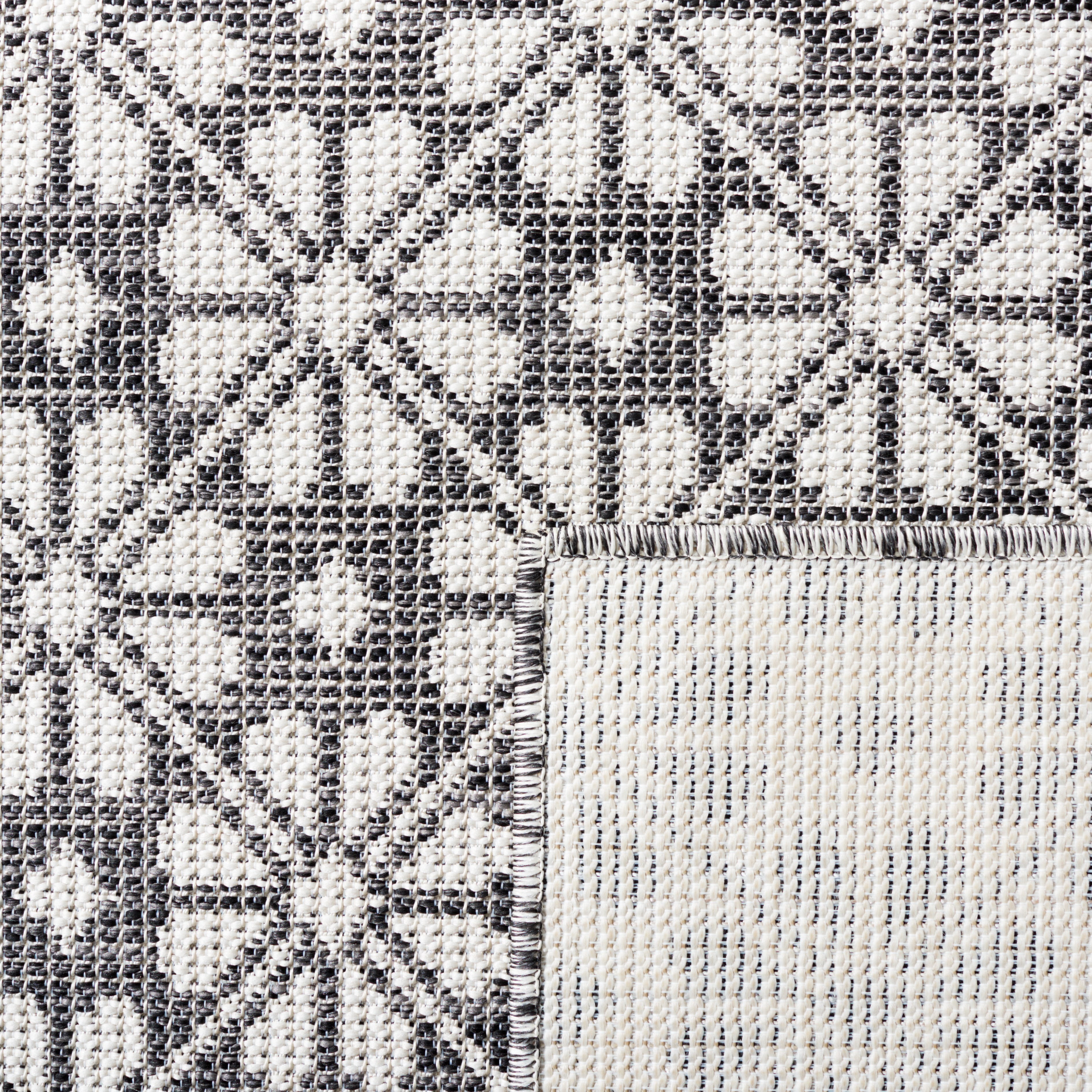 SAFAVIEH Martha Stewart Hampton Caroline Diamond Area Rug, Black, 6'5" x 6'5" Square