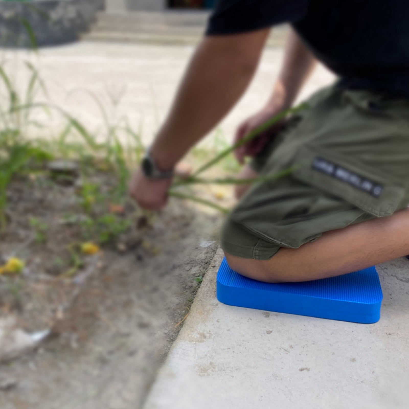 Hewann Garden Kneel Pad - Thickened 4CM Knee Cushion for Gardening, Car Repairs, and More - Waterproof, Durable, Extra Comfort & Support
