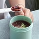 thumbnail image 4 of Vaso de sopa portátil de 500 ml, de plástico, con aislamiento, con tapa y cuchara, para oficina y escuela, color verde., 4 of 5