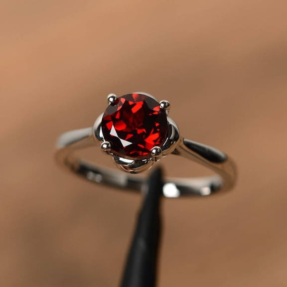 Natural Red Garnet 925 Sterling Silver Ring, Gift for Her, Engagemant Ring, Birthstone Rings for Women, Gift For Her