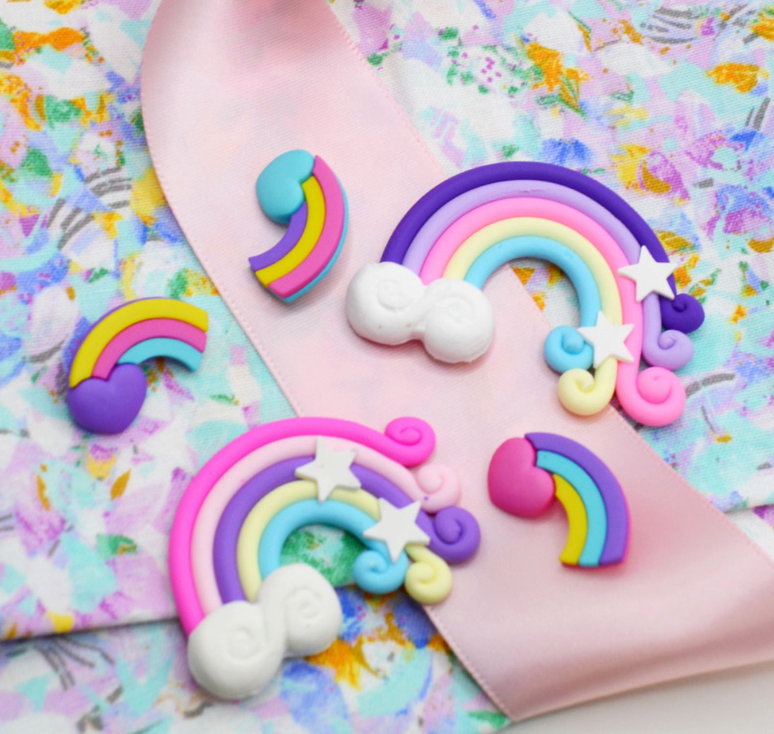 (2 pack) Dress It Up Buttons, Rainbows, Sewing Fasteners, Multi-Color, 5 Pieces