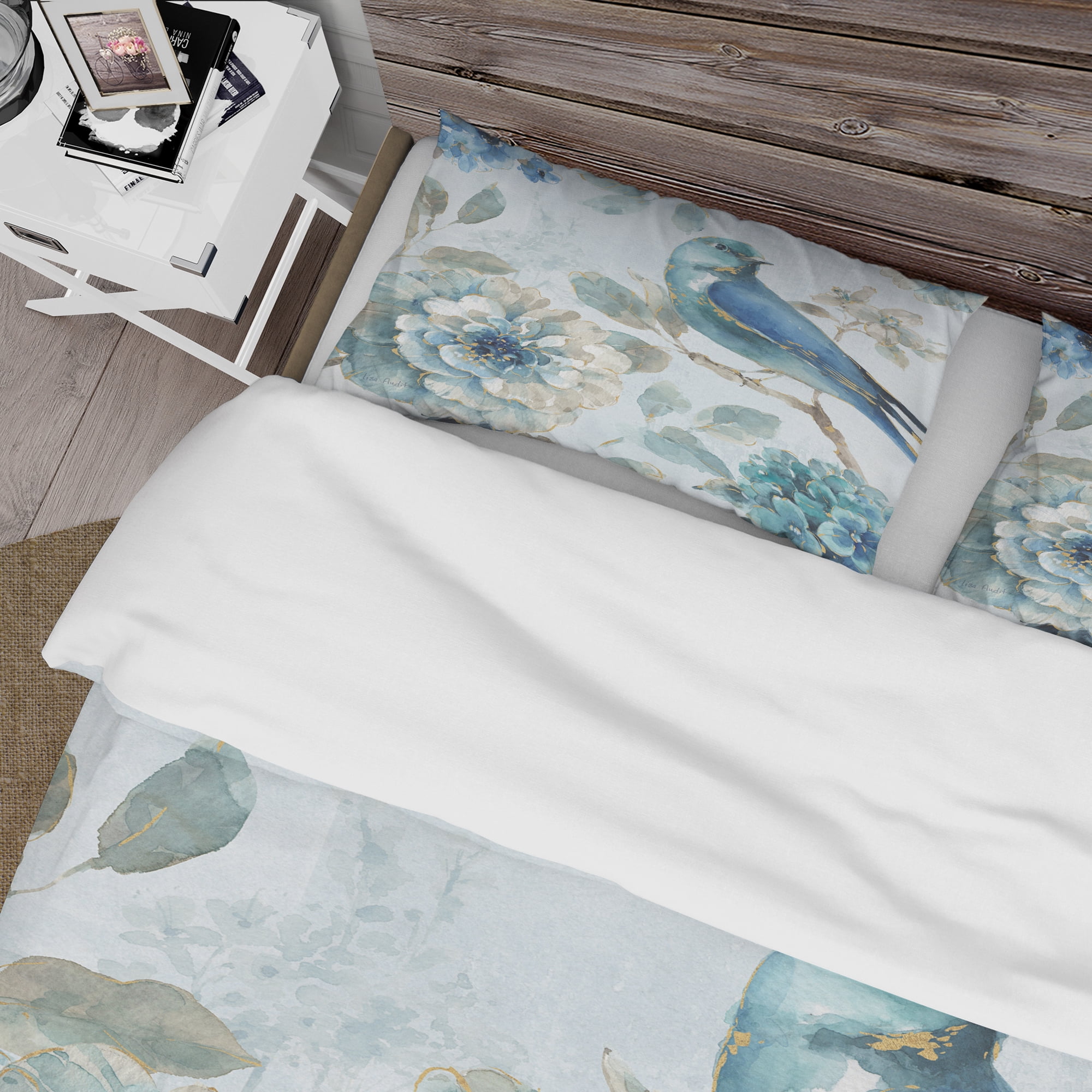 Designart 'Indigold Watercolor Lovely bird II' Cottage Duvet Cover Set