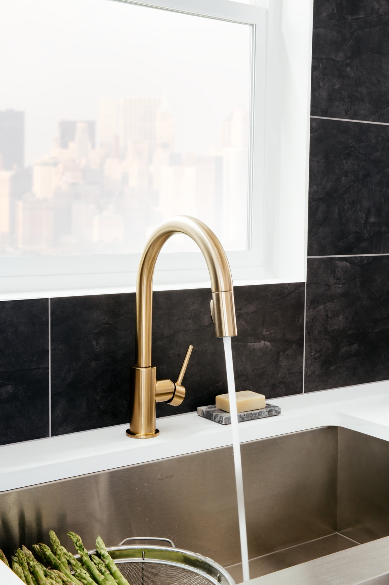Delta Faucets Trinsic 1 Handle Kitchen Sink Faucet, Matte Black