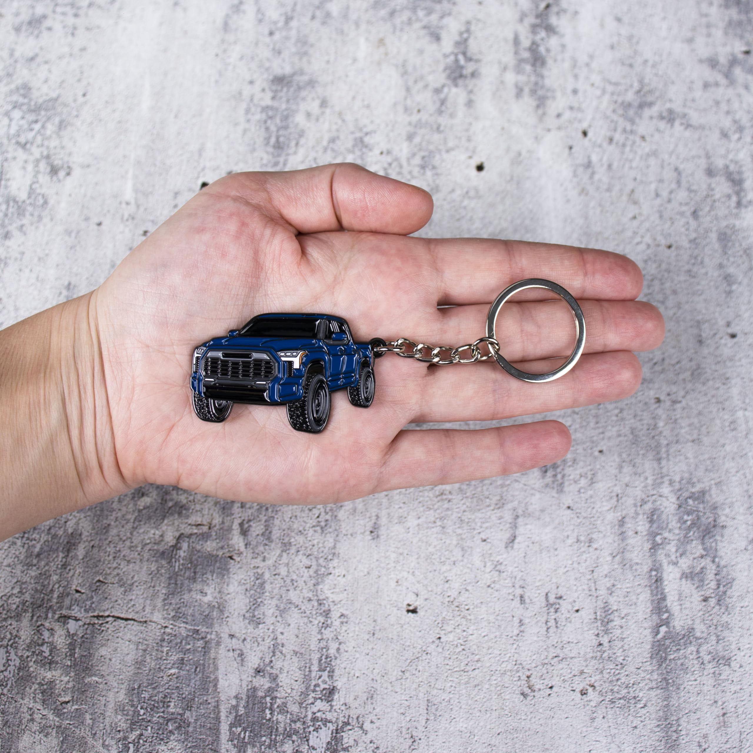 Accessories Metal Tundra Keychain 2024 2023 - Key Ring Fob Cover Ring Key Chain Toy Gift Truck
