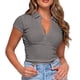 thumbnail image 1 of Camisa corta para mujer, manga corta, cuello en V, ajuste de cintura, verano, informal, ajustada, camiseta corta, Tops para viajes, al aire libre, trabajo en casa, 1 of 6