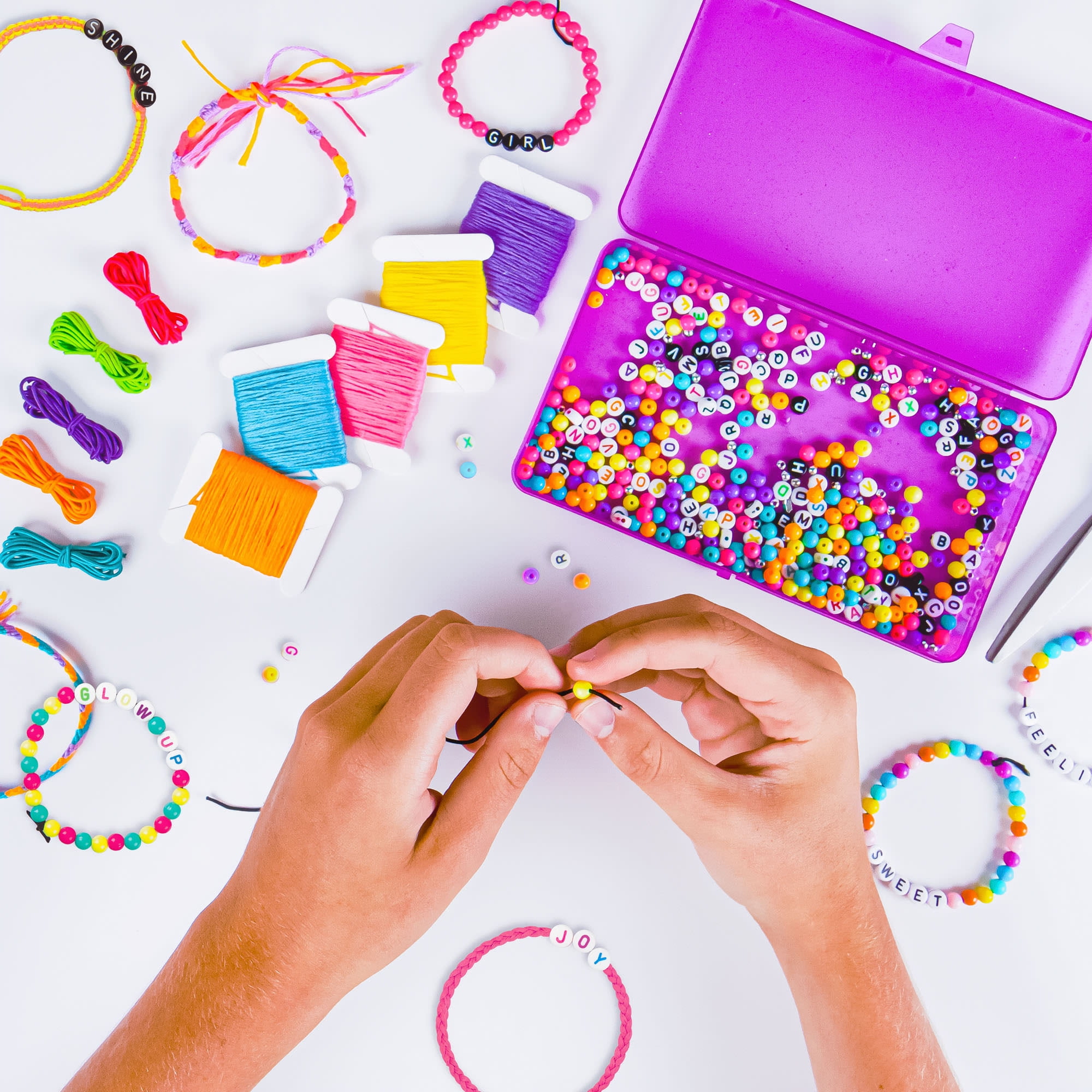Fashion Angels: Jewelry Design Kit - Tell Your Story - Alphabet Beads, DIY Bracelet Making Set w/ Case, Design & Spell w/ 1500+ Beads, Girls-Kids 8+