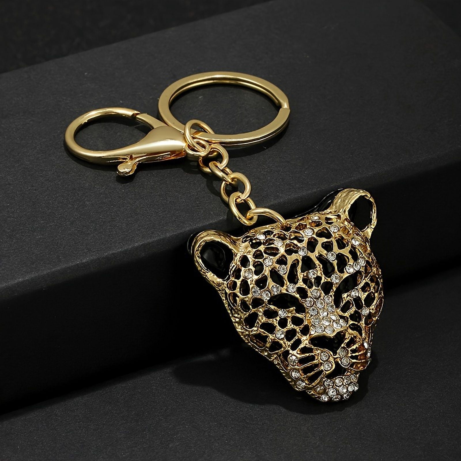 Two -color leopard head key ring, with rhinestone -durable zinc alloy, fashionable hollow design, perfect suitable for couple accessories, fashion keychain | rhinestone embellishment | durable,Gold