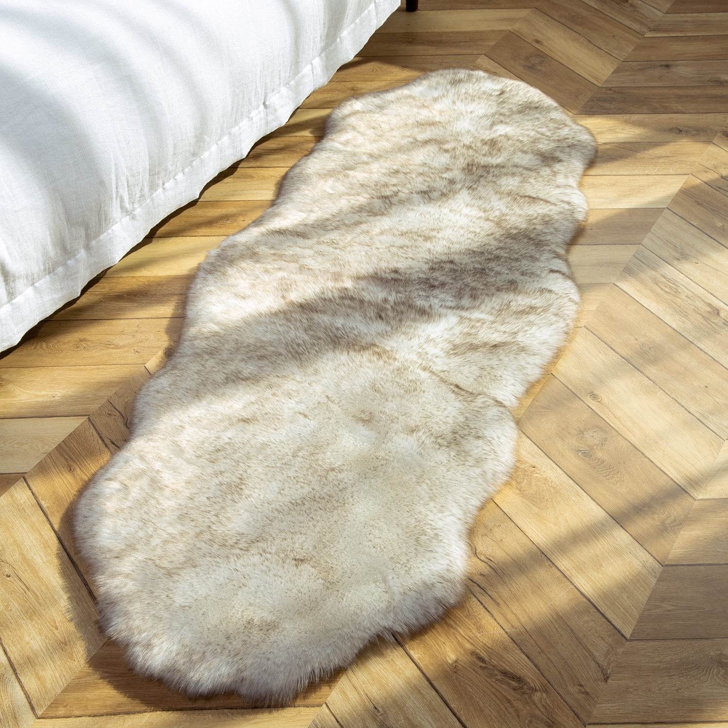 Phantoscope Ultra Soft Faux Fox Fur Light Brown, Indoor Area Rug, 2 x 6 ft, Irregular Shape