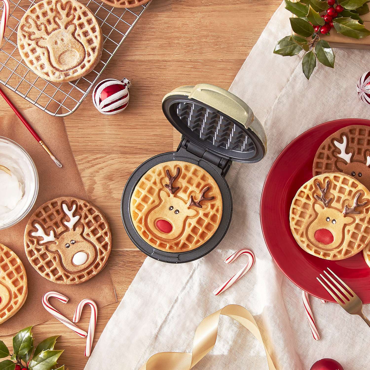 Dash Reindeer Mini Waffle Maker  Festive Holiday Waffles for Breakfast, 4-inch Non-Stick Waffle Iron