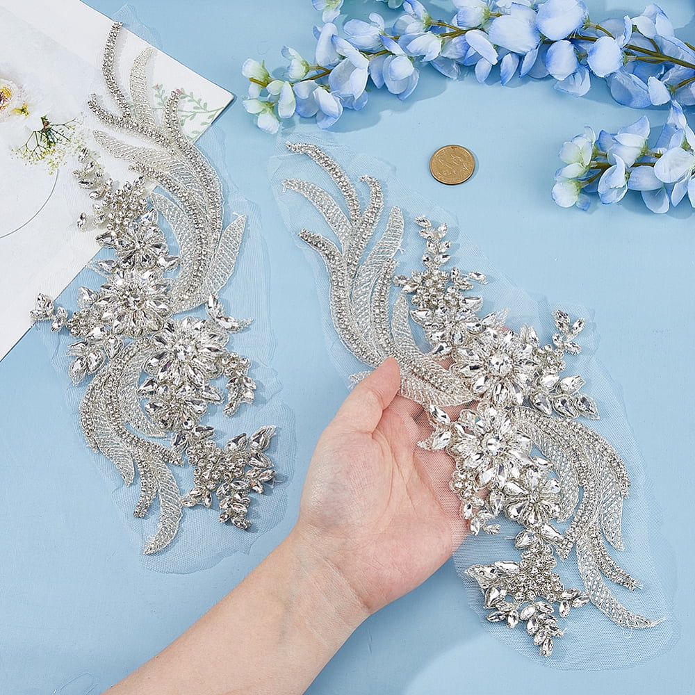 1 Pair Polyester Computerized Embroidery Cloth Iron on/Sew on Patches Flower with Rhinestone and Glass Beads White 357x127x7.5mm