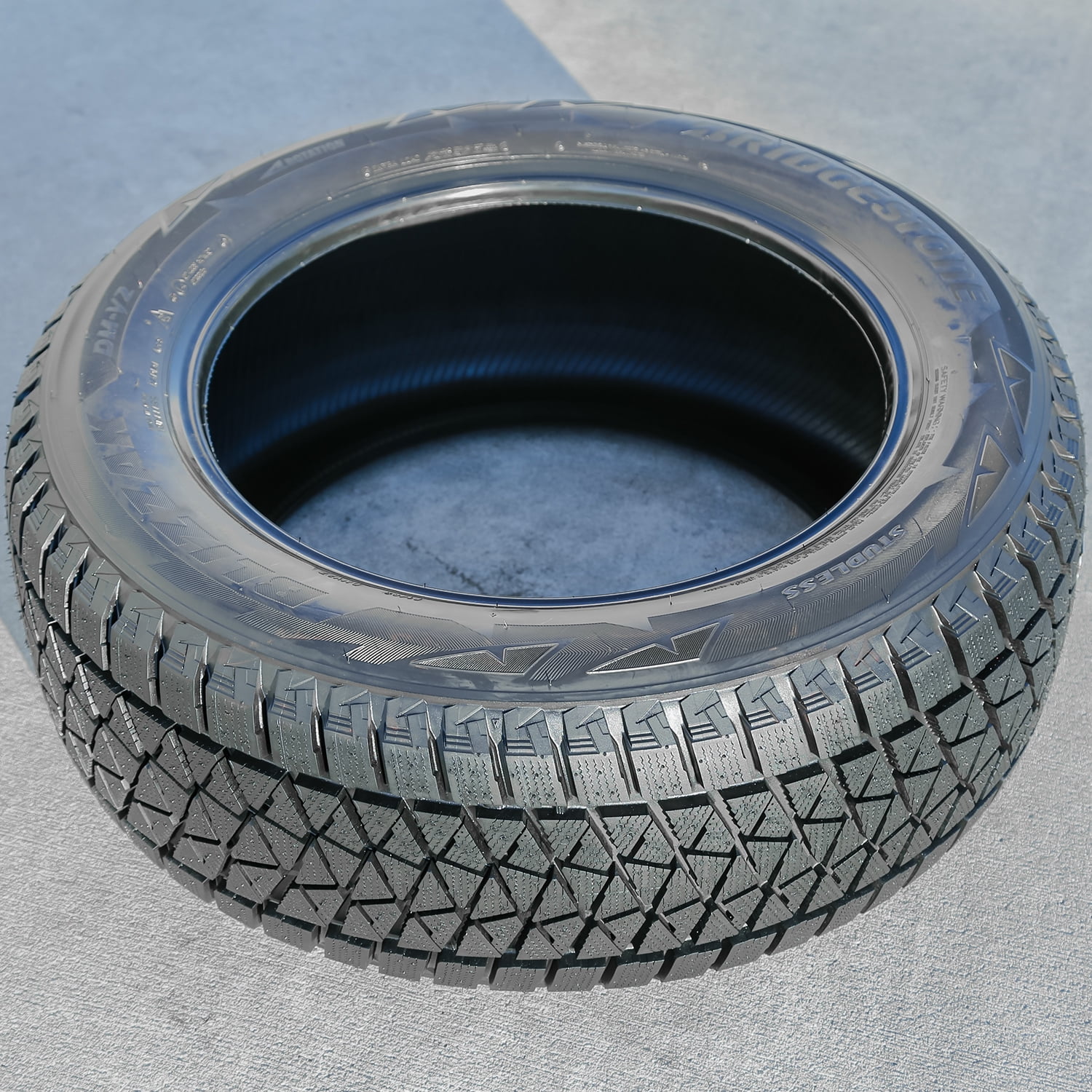 Bridgestone Blizzak DM-V2 255/50R19 107T XL (Studless) Snow Bridgestone Blizzak DM-V2 255/50R19 107T XL (Studless) Snow