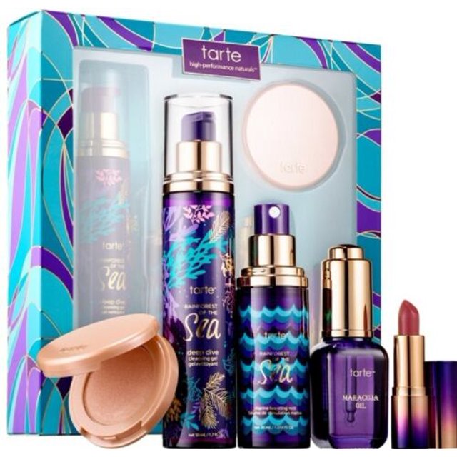 Tarte Radiance Ritual Travel Set and Tarte Ready, Set, Glow! Skincare Kit Launch, a gift set featuring travel-friendly skincare and beauty essentials. Includes maracuja oil, hydrating mist, cream blush, and lipstick, packaged in a vibrant, ocean-inspired box design.