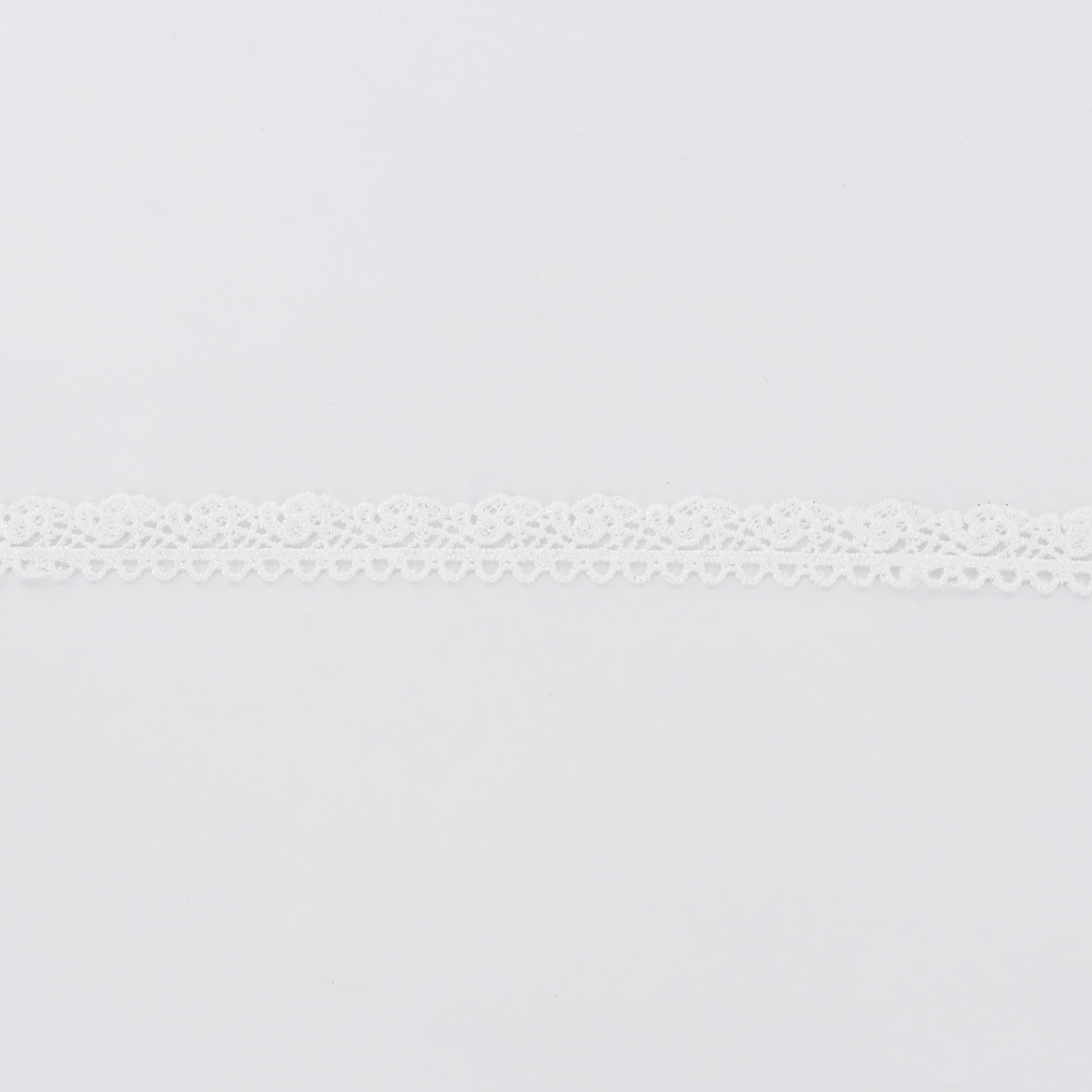 UNIQUE CREATIV, Ribbon, Lace Looped, White, 100% polyester, 19mm x 2.74m (¾" x 3 yds)