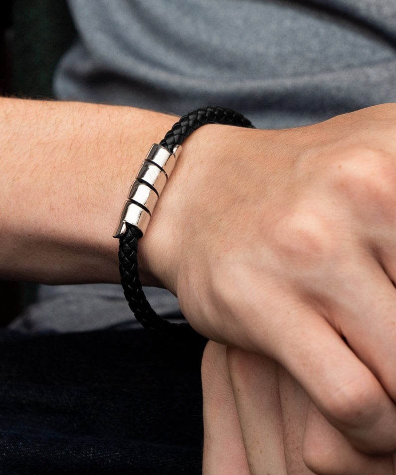 18th Birthday Vegan Leather Bracelet 18th Birthday Men’s Jewelry Gift Idea for Son Him Boys From Mom Mother Dad Father, 18th Birthday Gift for Son from Parents