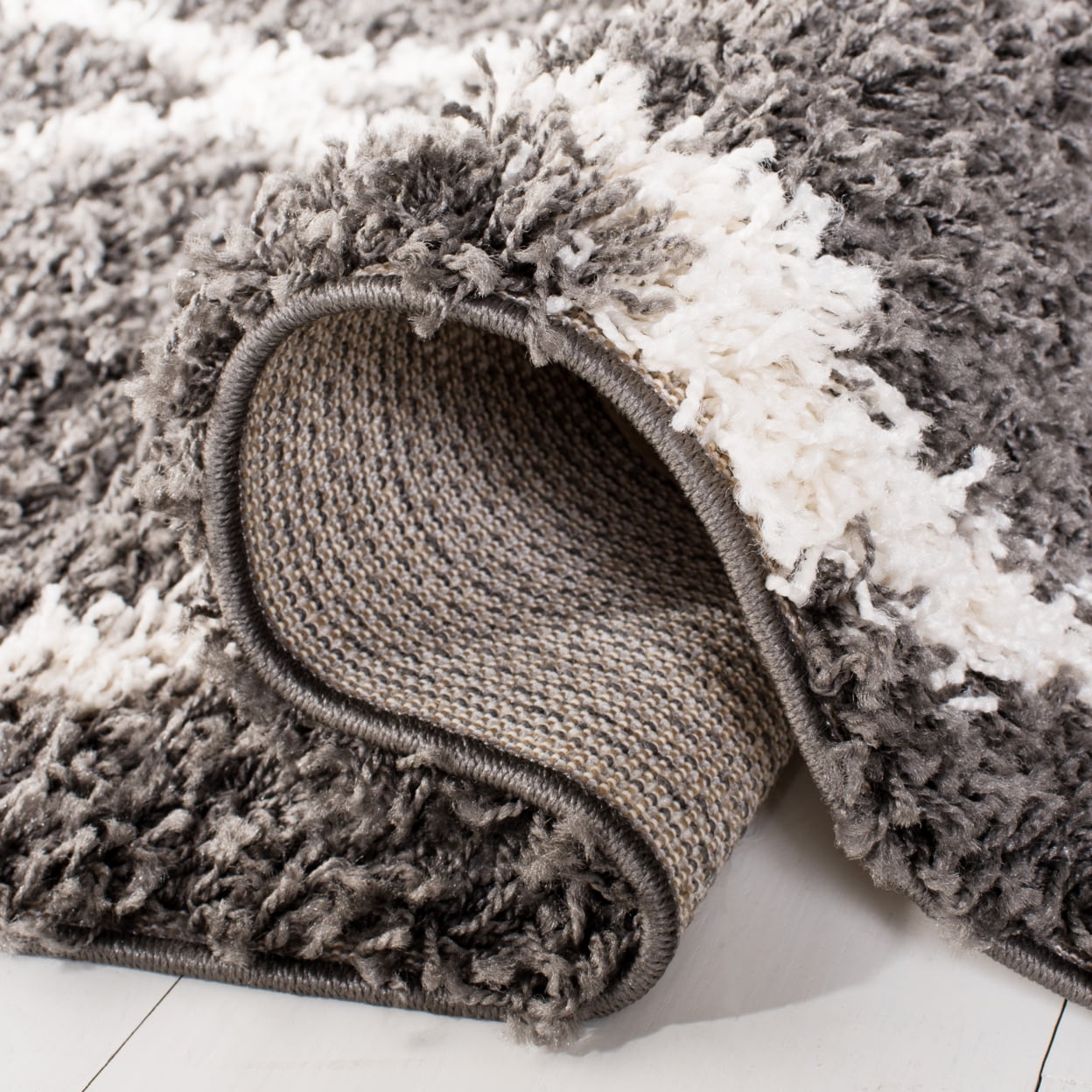 SAFAVIEH Dallas Shag SGDS257A Dark Grey/Ivory Rug
