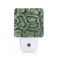 thumbnail image 1 of Balery Green Snakeskin Luz Nocturna LED con Sensor Automático, Enchufe con Sensor Crepuscular, Luz Suave de 0.5W para Dormitorio, Pasillo, Baño-US, 1 of 7